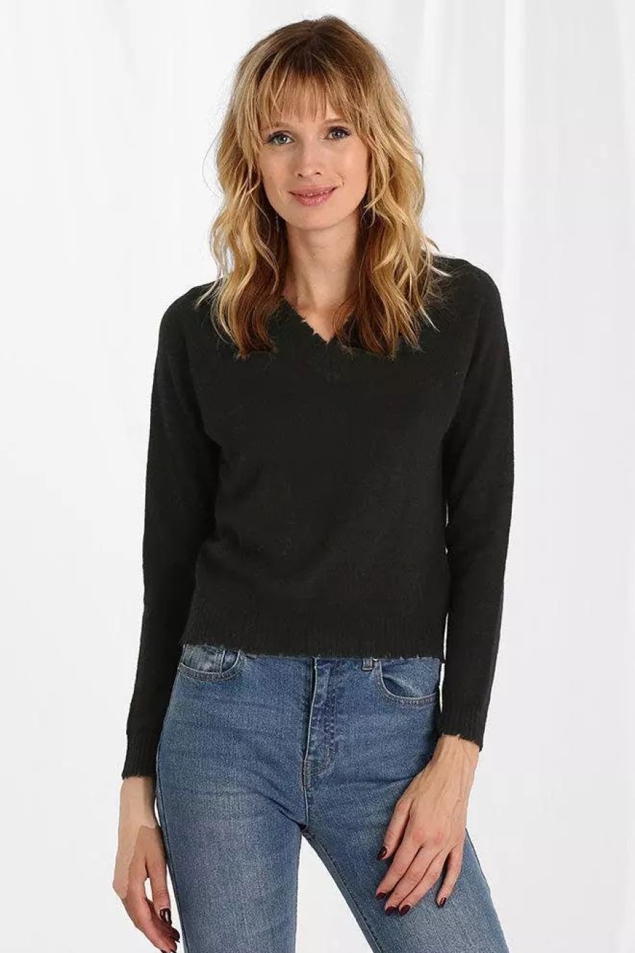 Sweatshirts & Sweaters * | Minnie Rose 100% Cashmere Frayed Edge V Neck Sweaters