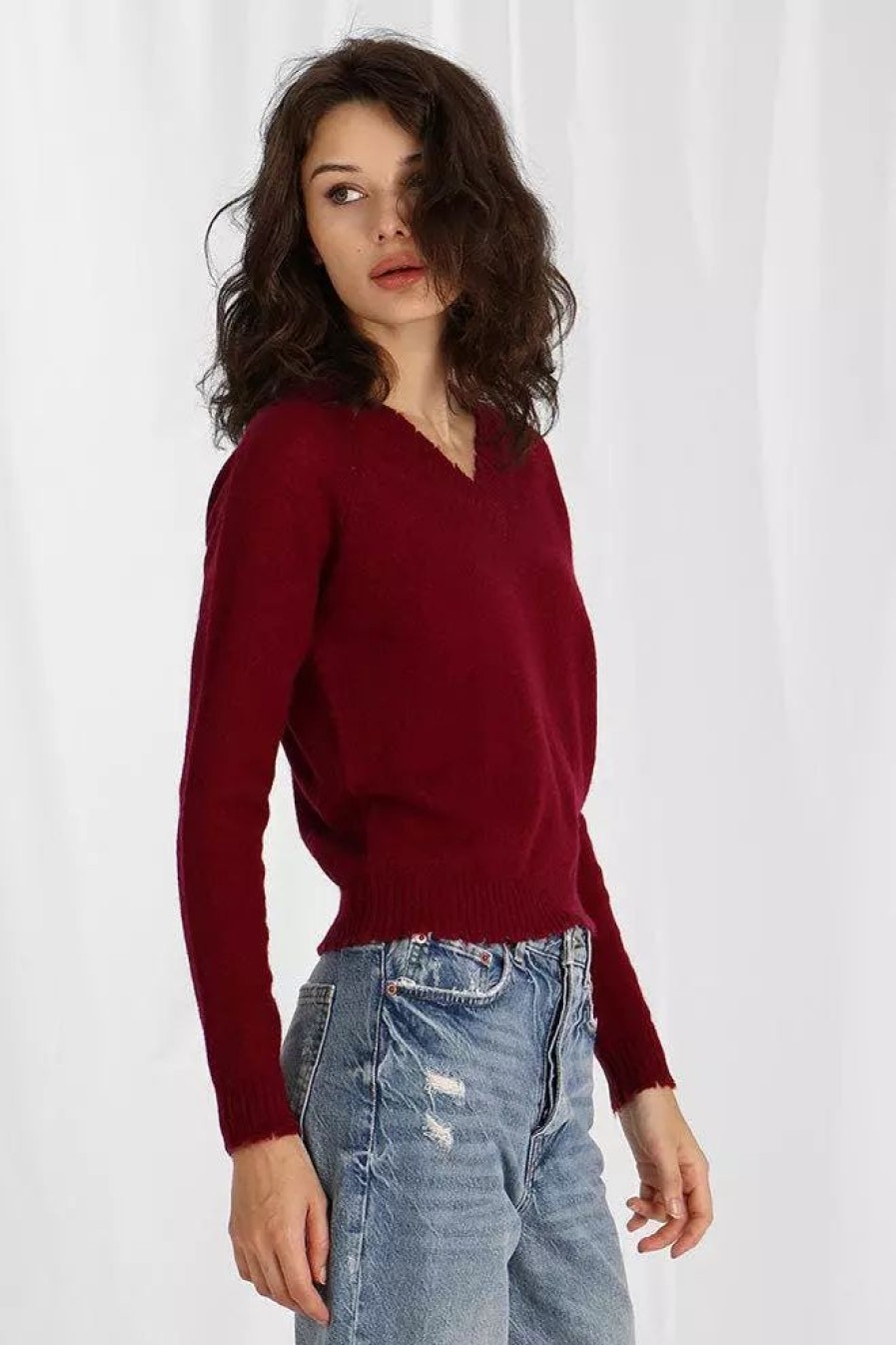 Sweatshirts & Sweaters * | Minnie Rose 100% Cashmere Frayed Edge V Neck Sweaters