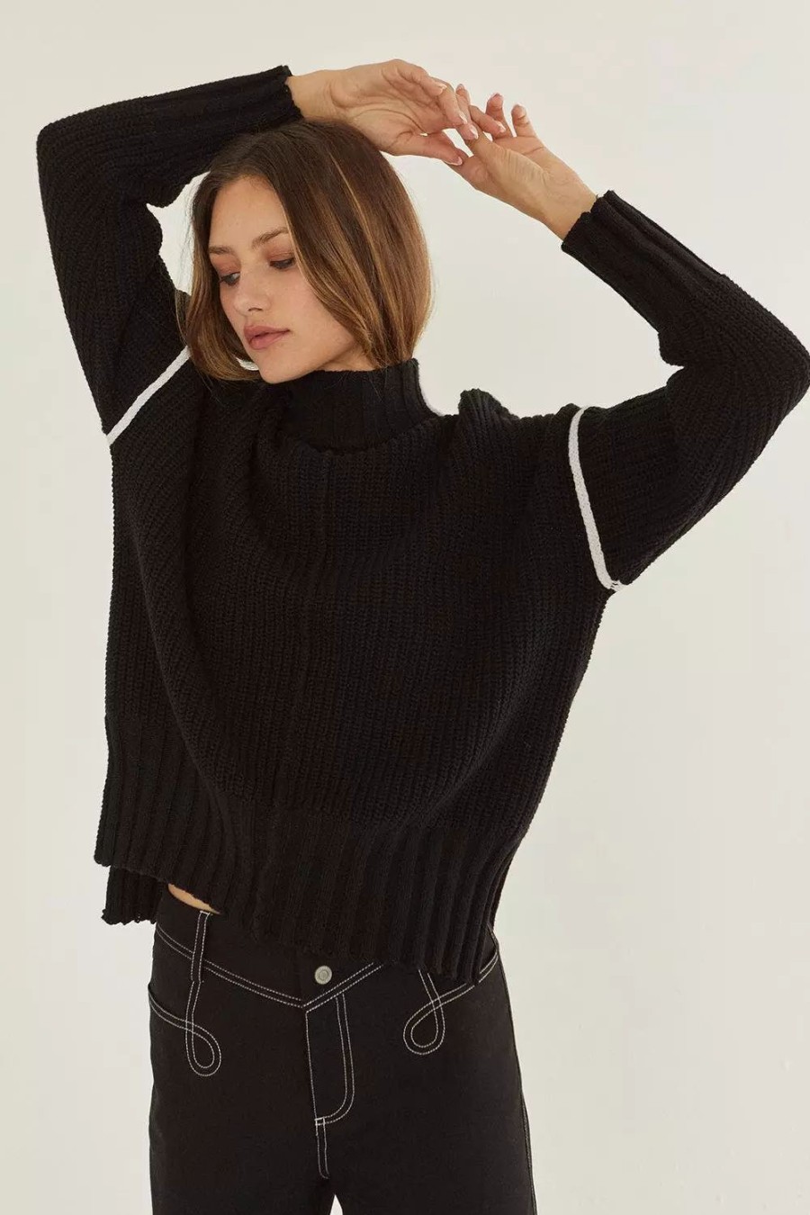 Sweatshirts & Sweaters * | Crescent Arosa Contrast Seam Sweater