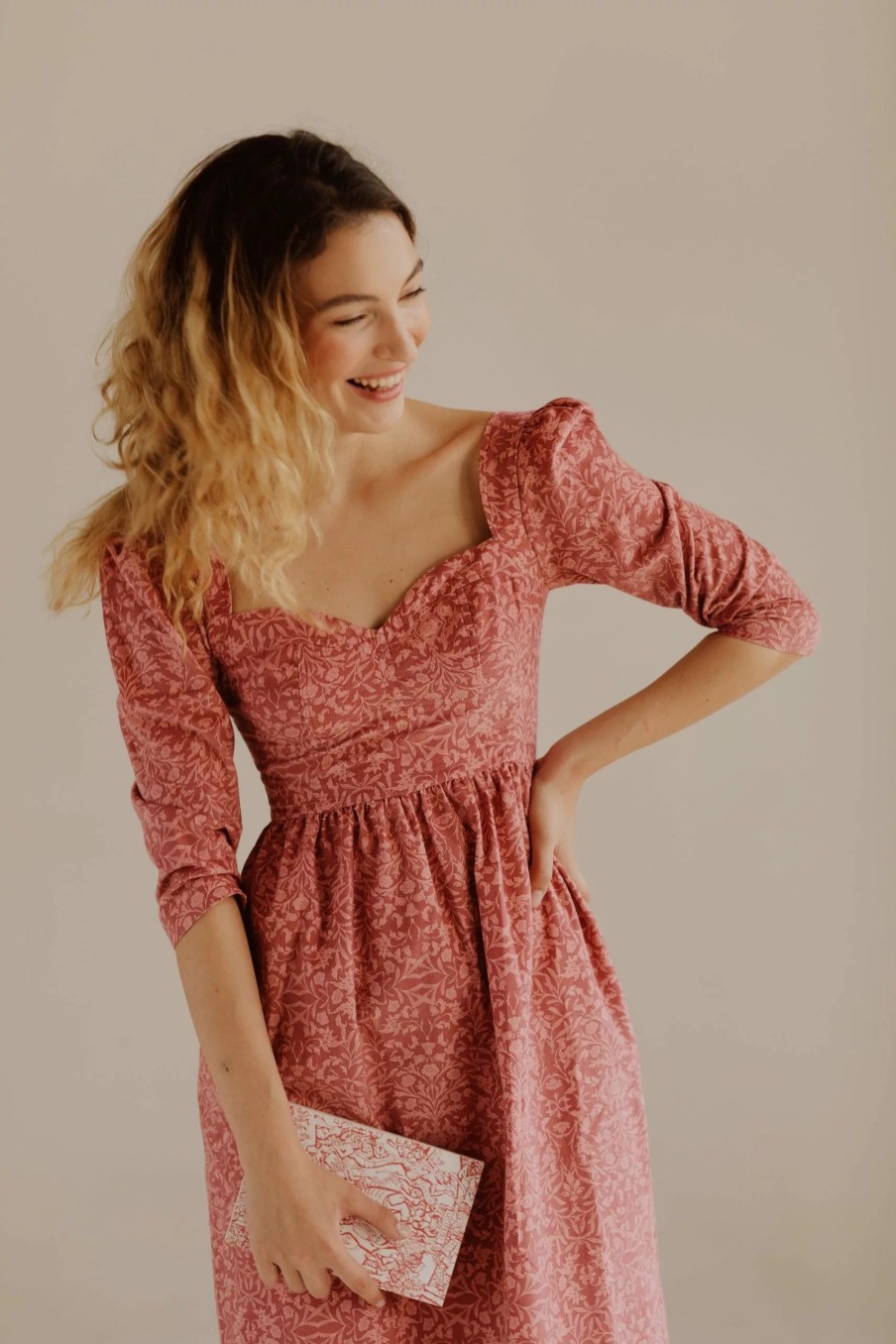 Dresses * | Onirik Irik Violet Dress With Sweetheart Neck In Baroque Rose Cotton Cord Pink