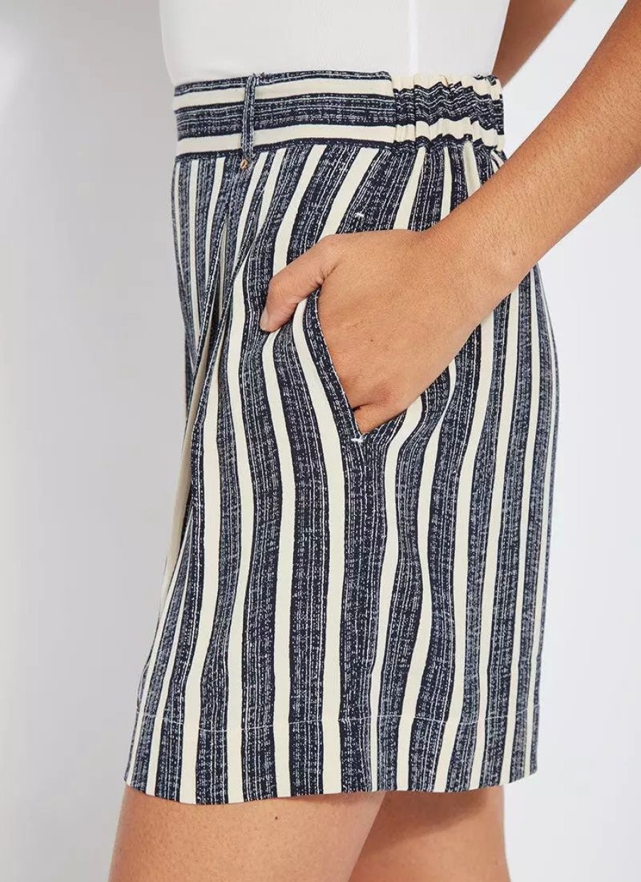 Bottoms * | Lysse Cannes Pleated Short Wavy Stripe